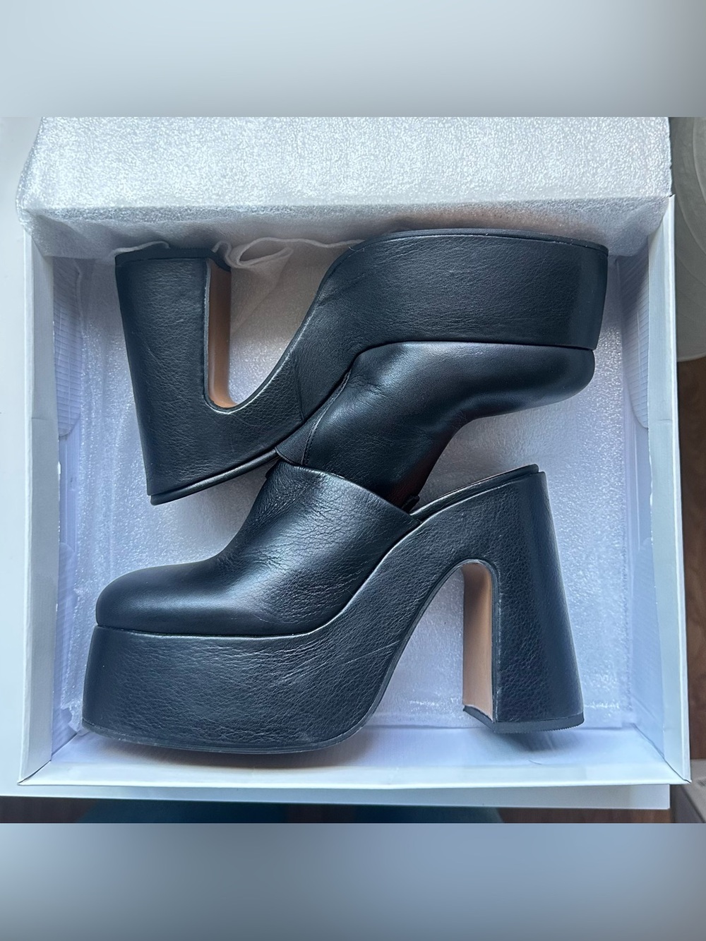 L'INTERVALLE Black Lace-Up Platform Mule Heels